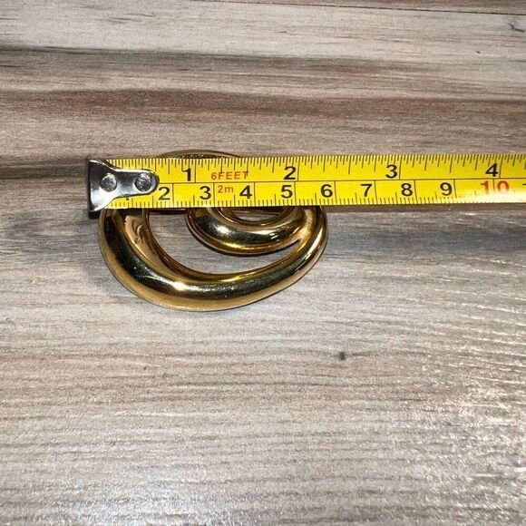 Givenchy Chunky Sculptural Brooch/Pin Paris Gold Tone Signed Classic Collector - Picture 2 of 6